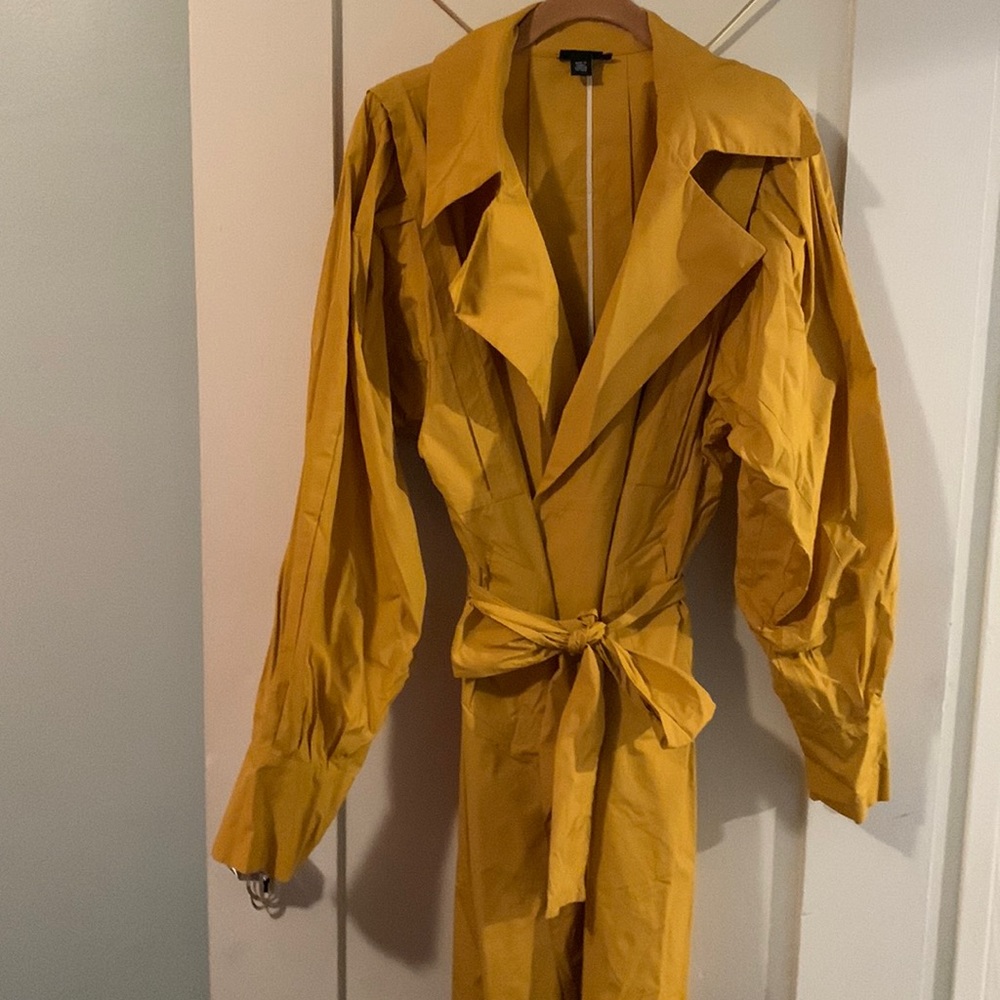 EUC DKNY Mustard colored wrap jacket 🧥